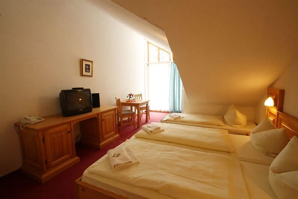 Hotel Ahornhof Lindberg 3*,